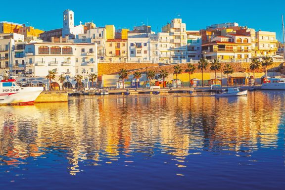 Reflejos al amanecer Puerto de L`Ametlla de Mar