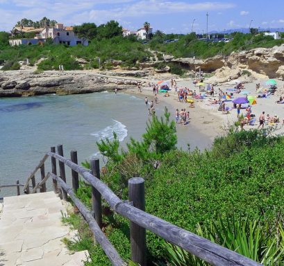 Playa de Cala Vidre Masia vende en L`Ametlla de Mar